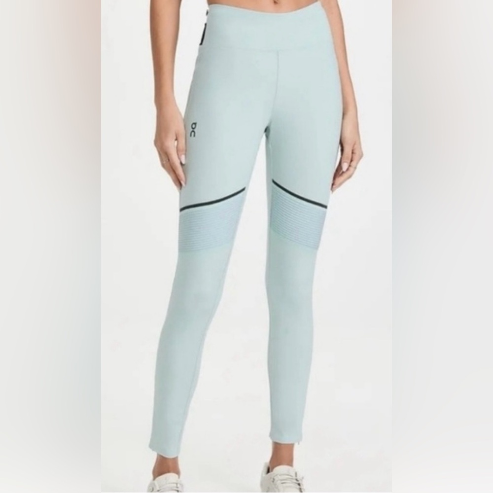 On Running Women's Light Blue Performance Leggings